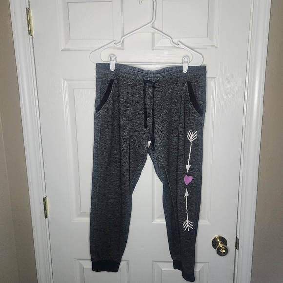 H&M Purple and Gray Capris with Elastic Waistband - Picture 1 of 4